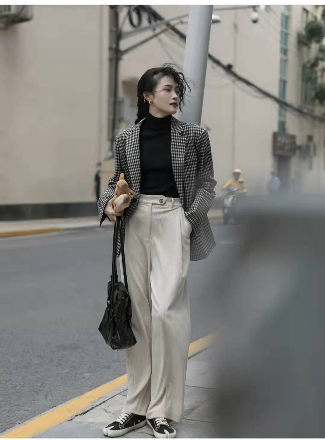 男士灯芯绒夹克配什么裤子,灯芯绒裤子配什么衣服好看女