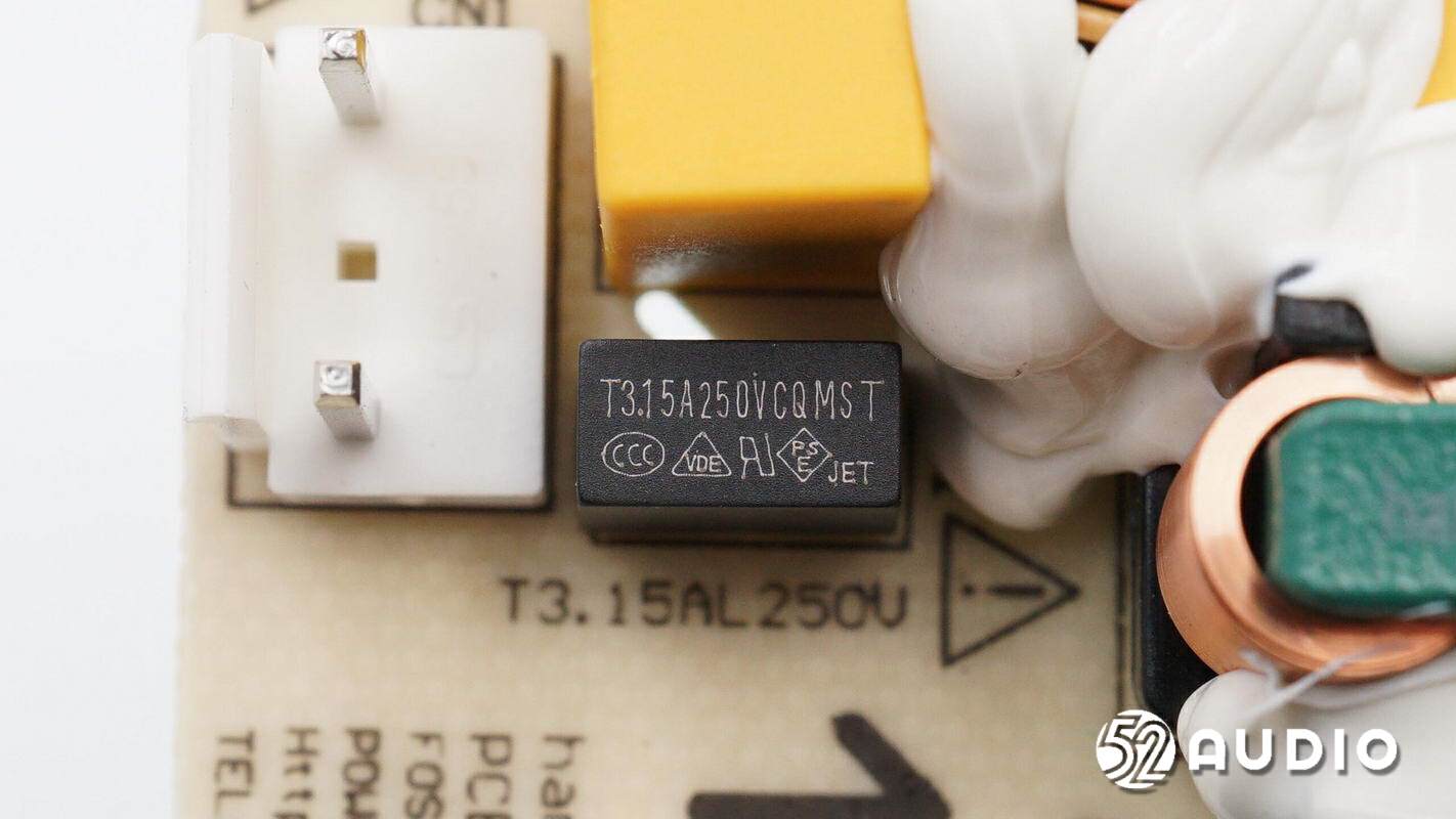 雷蛇天狼星v2专业版,razer雷蛇利维坦巨兽v2和天狼星v2