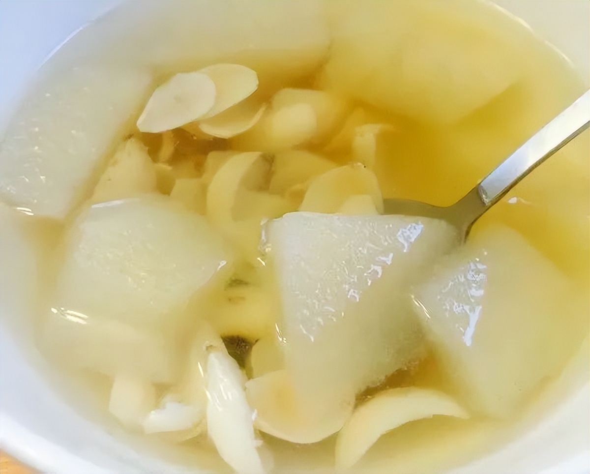 立秋养肺润燥,京城提醒立秋养肺润燥为先