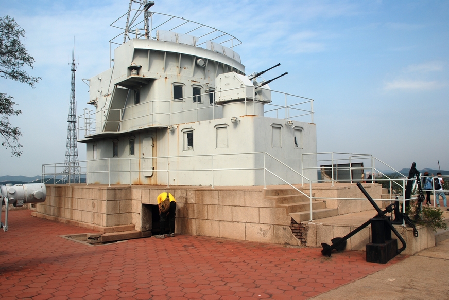 旅顺白玉神社纳骨祠,白玉山军舰舰桥