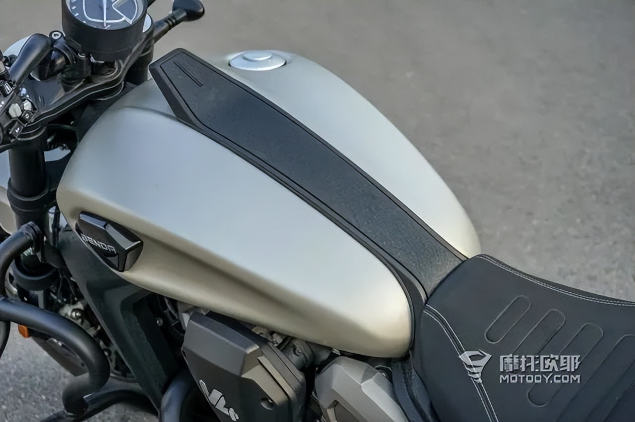 奔达黑旗500适合四十岁男人吗,奔达黑旗500第一批跟第二批的区别