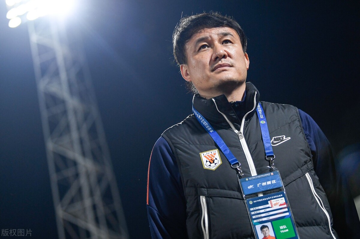 太意外!名记揪出中超黑哨,高洪波玩大了,媒体人:还能报复几次