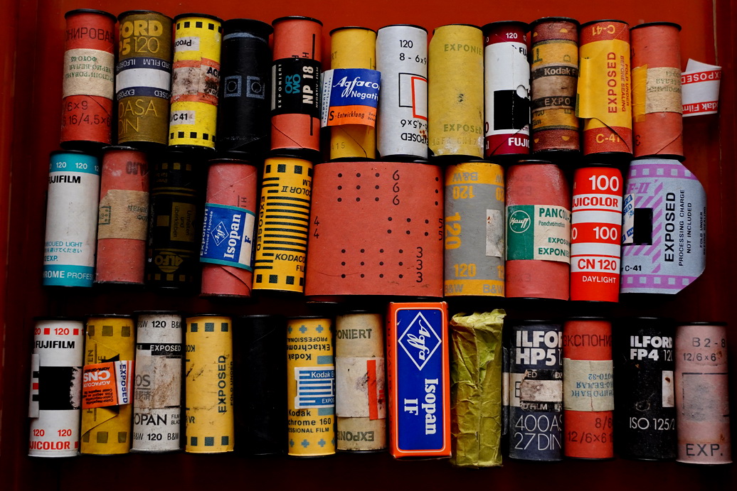 谈胶卷与胶卷暗盒收藏:过期的胶卷也有人要,或许还能卖个好价钱