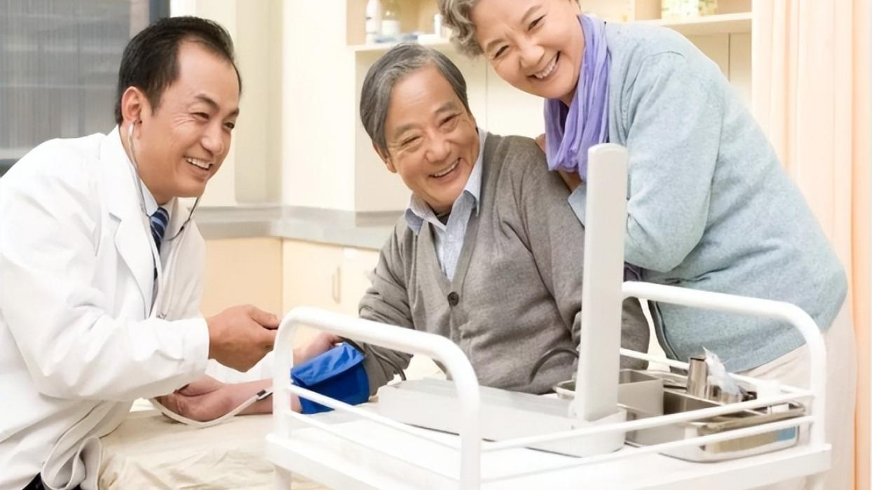 身体出现6个症状暗示猝死降临,身体出现这6种信号警惕猝死