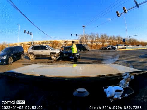 70迈行车记录仪m500停车线安装,70迈行车记录仪m500开启停车监控