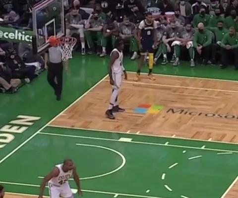 史蒂文斯教练战术,乌度卡和波波维奇