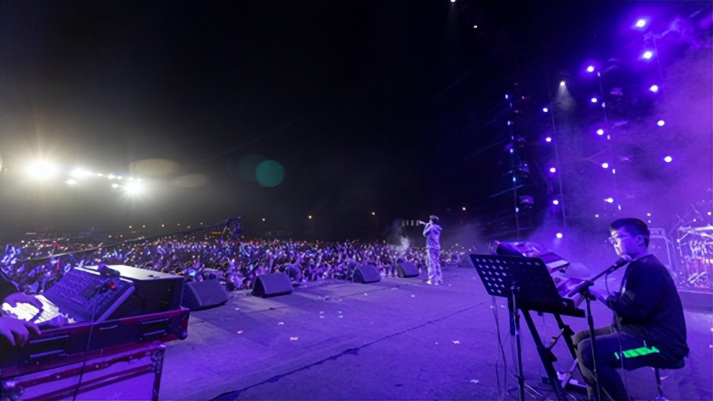 泰山科技学院王以太能进吗,泰山科技学院演唱会王以太