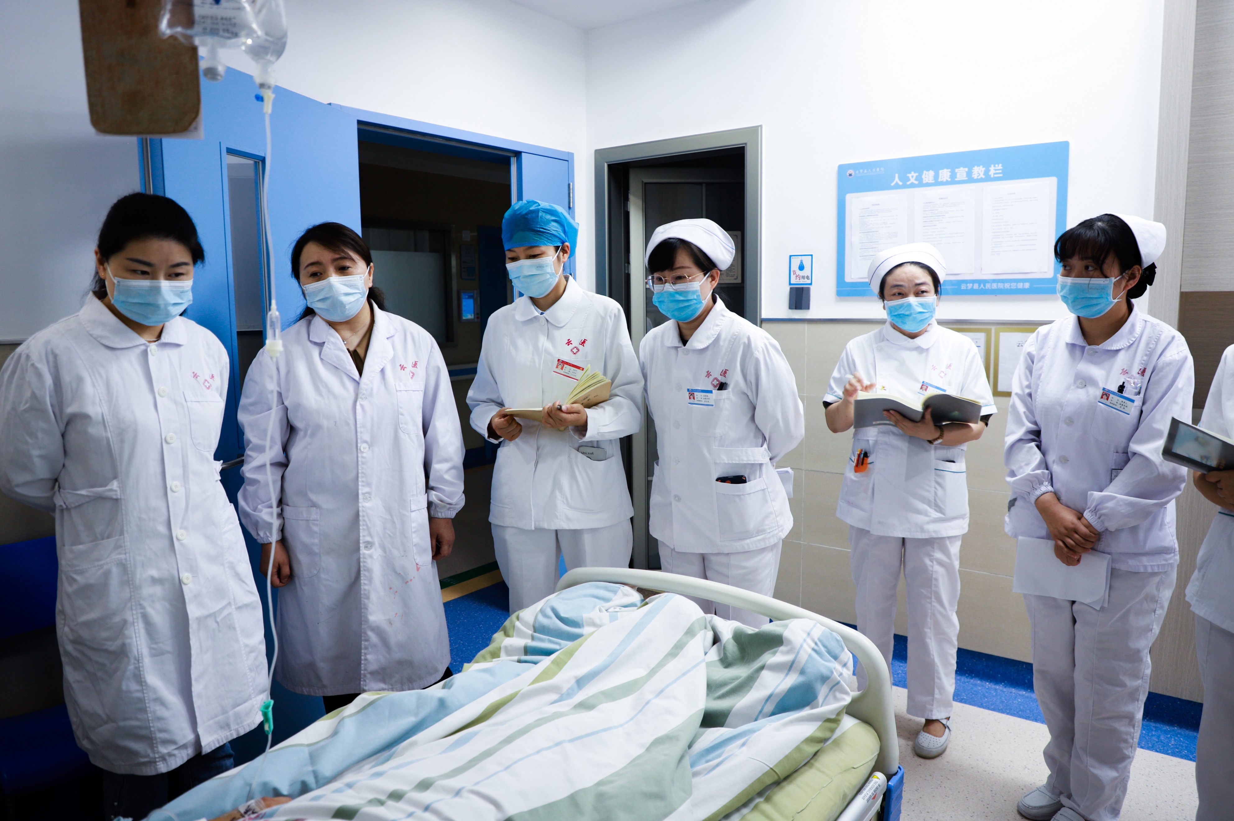 云梦县人民医院icu,县人民医院义诊公益活动