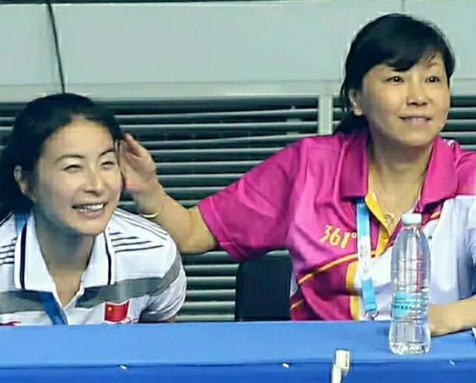 郭晶晶失误周继红,周继红伏明霞郭晶晶田亮