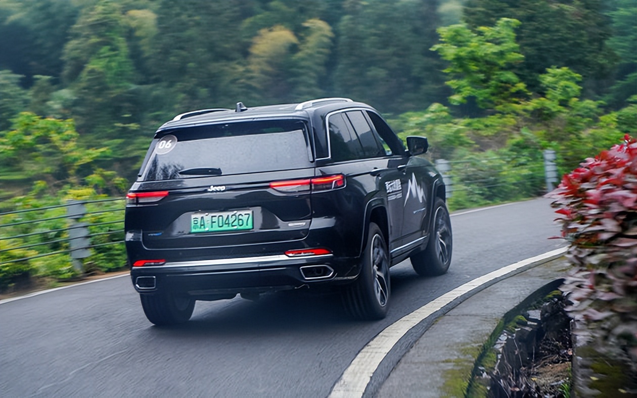 jeep大切诺基4xe落地价西安,全新jeep大切诺基柴油