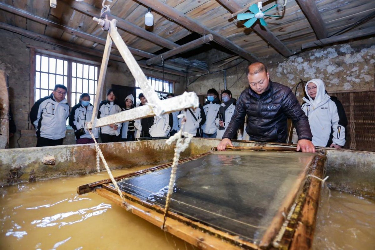 璇楁搸涓囬噷鐨撴瀬涓浗,璇楁搸