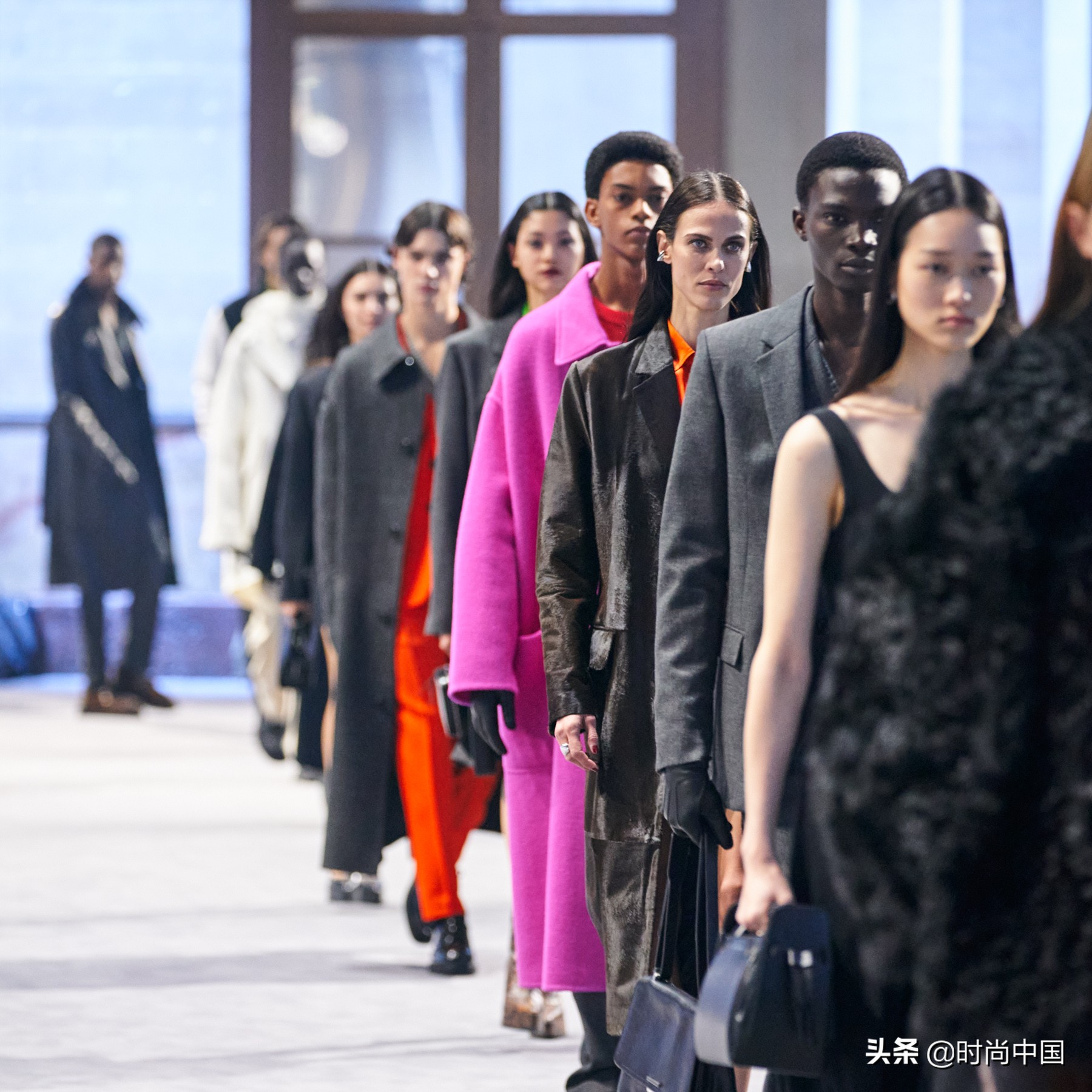 时尚秀场|巴黎地铁万花筒——AMI2022年秋冬时装秀