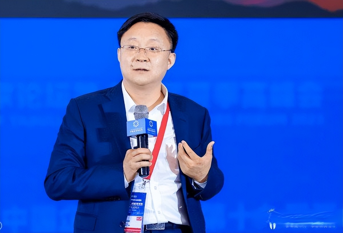 鍗庝负gpu浜у搧鏄惁鑳芥墦璐ヨ嫳浼熻揪,鍗庝负瀵规瘮鑻变紵杈綼100