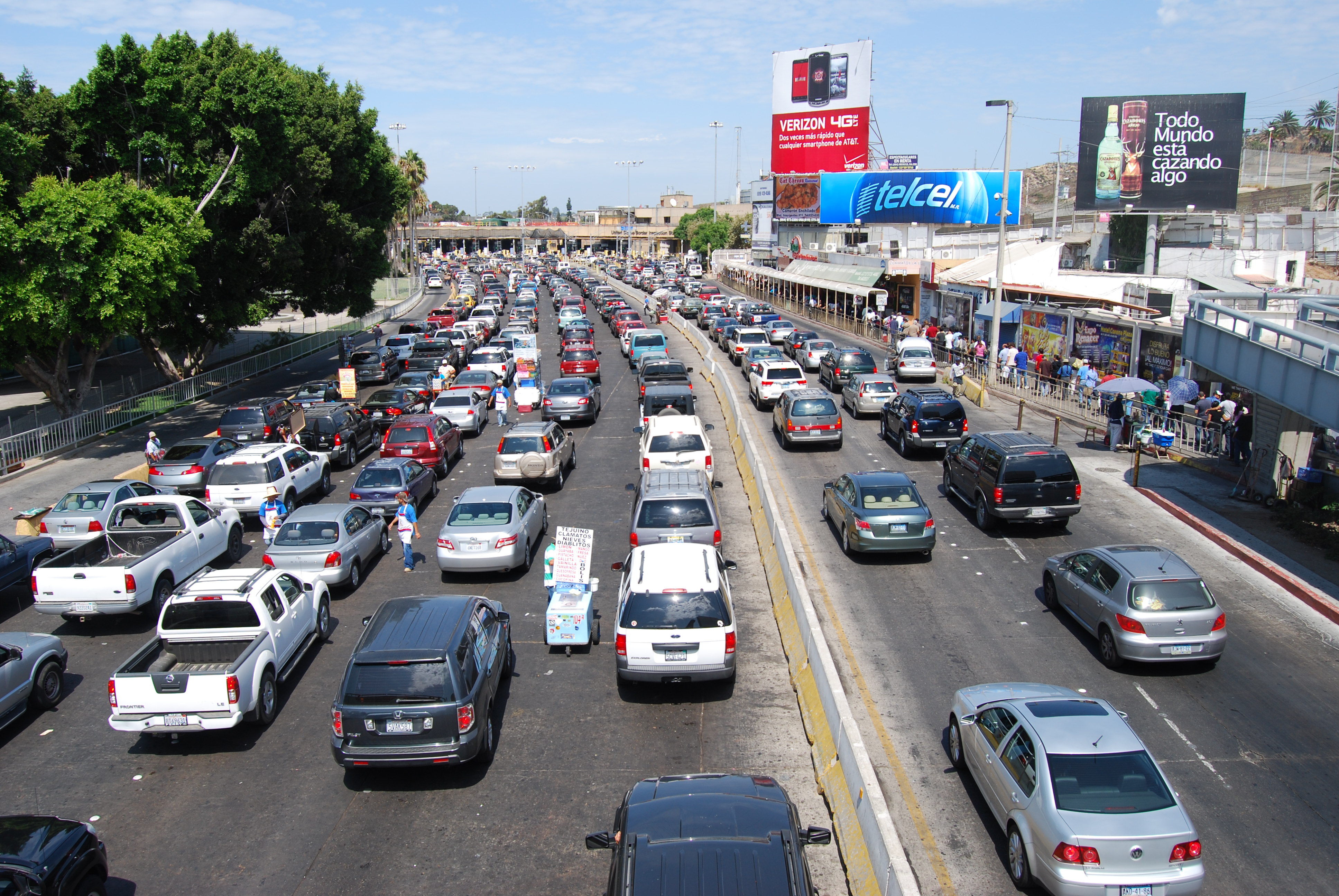 墨西哥蒂华纳美墨边境墙 (美国与墨西哥边境地区旅游)