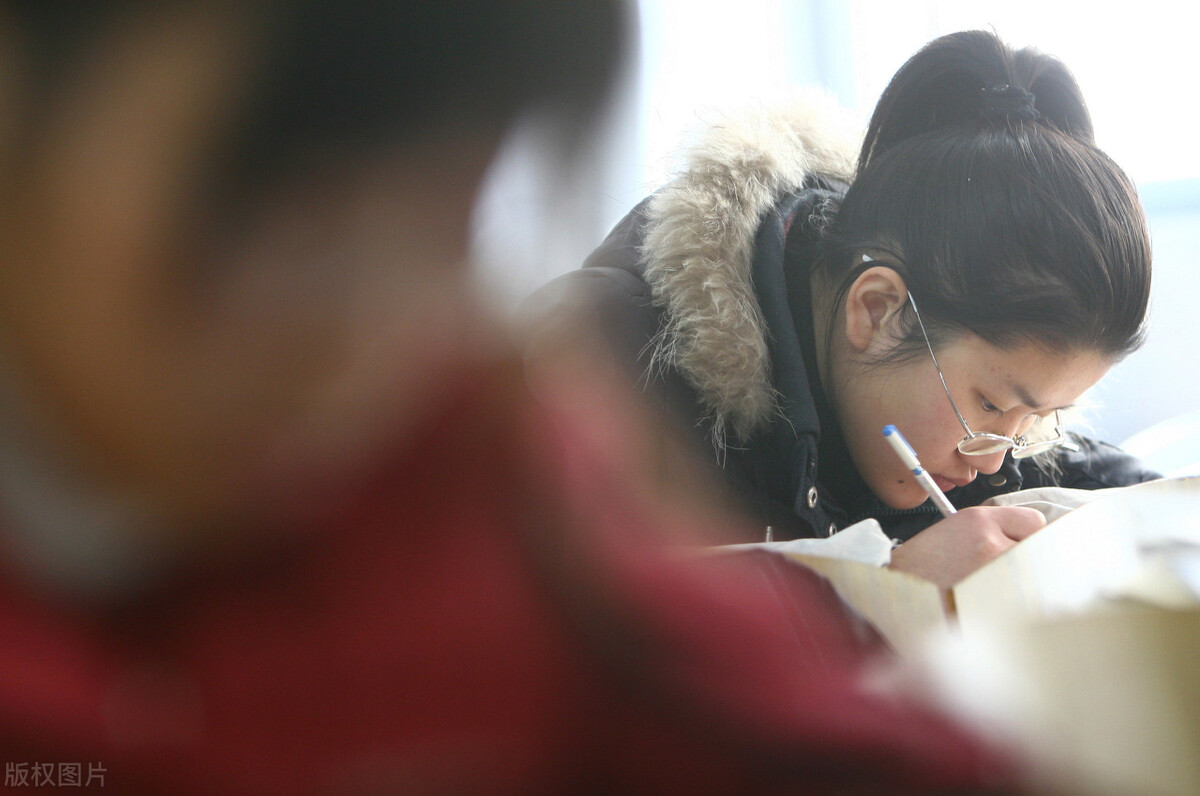 辽宁省公务员考试报班沈阳哪家好,公务员考试必须报培训班吗