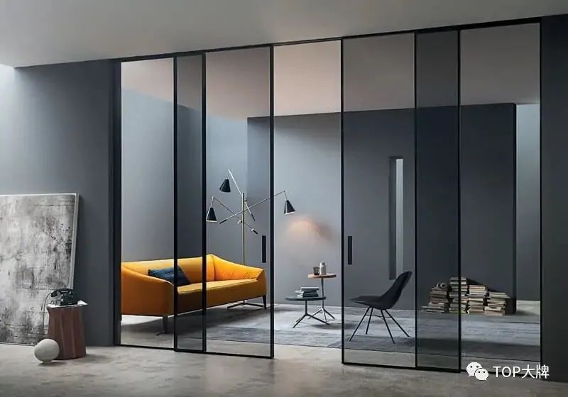 意大利轻奢顶级卧室门,意式轻奢风格隐形门