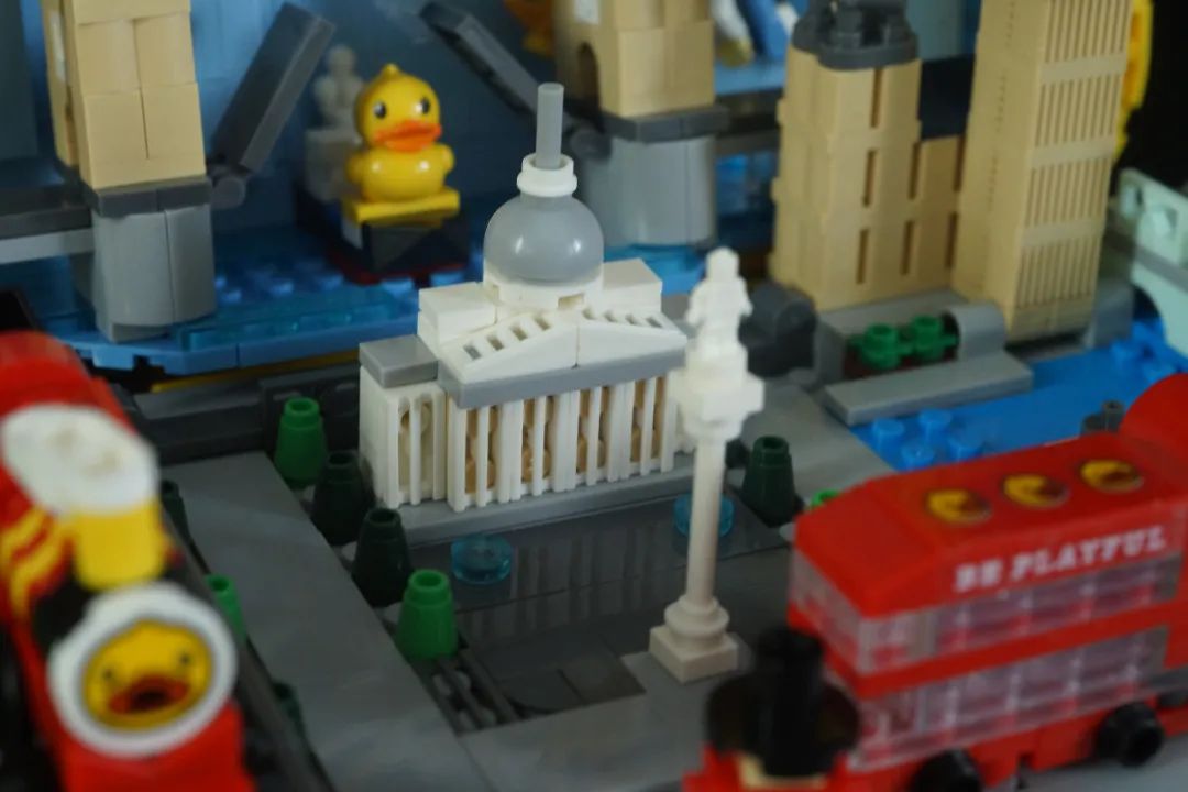 BALODY贝乐迪B.Duck伦敦行李箱