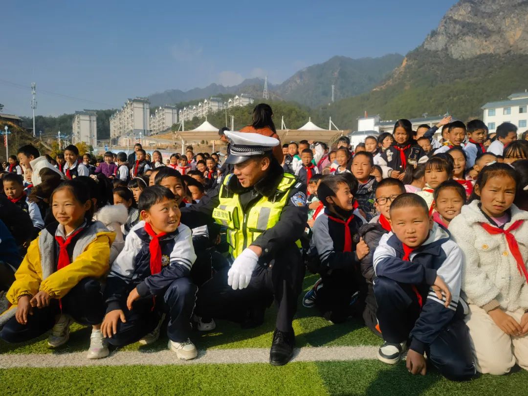 路通到哪里交通安全宣传就讲到哪里