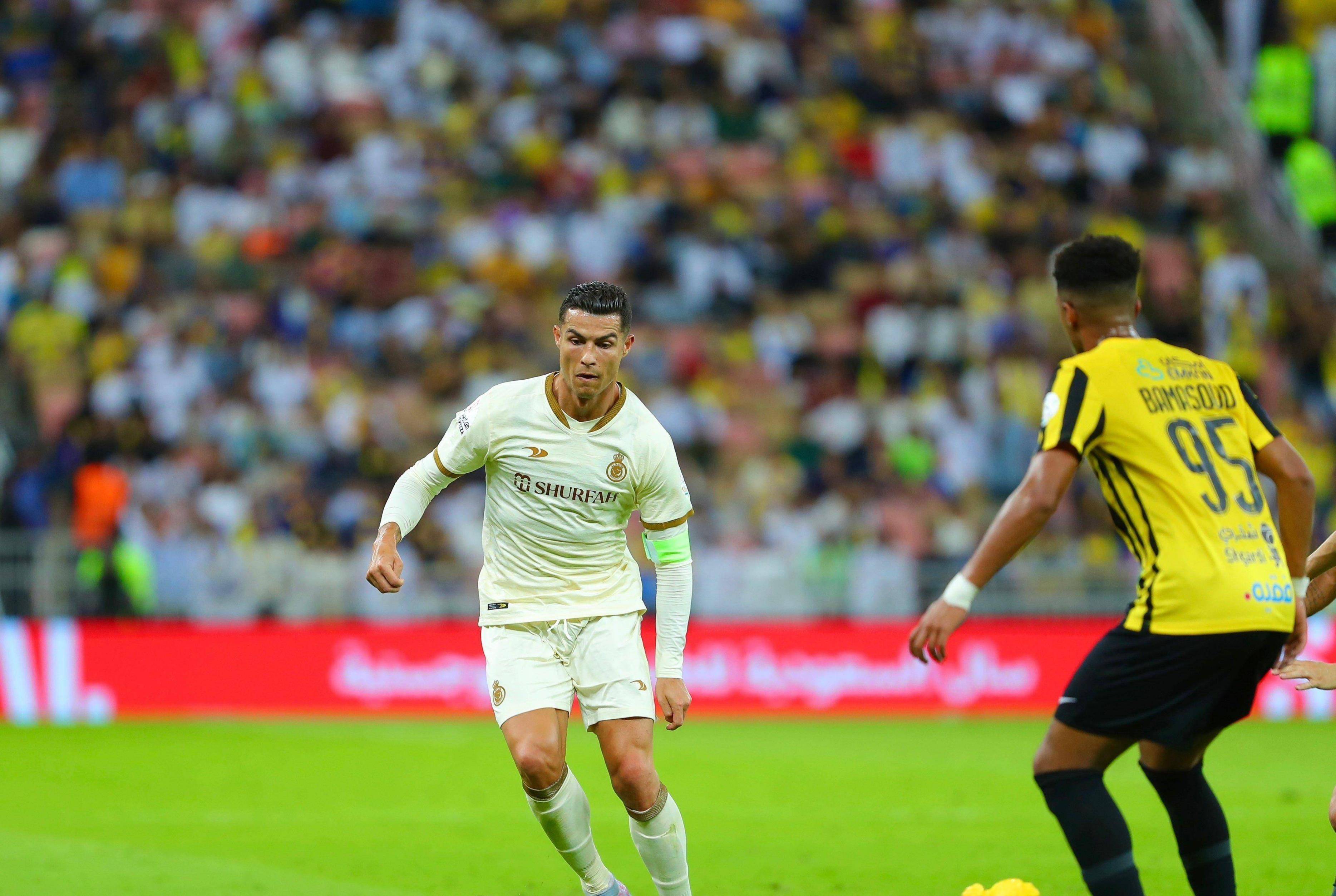 沙漠球王是谁,沙漠球王阿韦罗