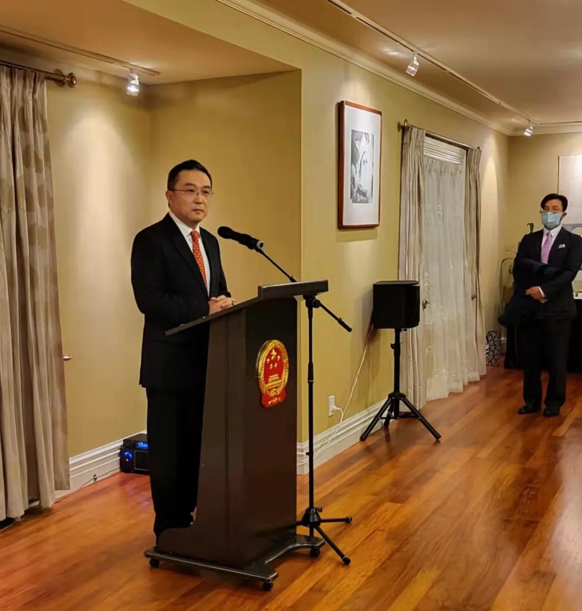 一年一端午，一岁一安康，千里赴粽宴，亲情盈满堂