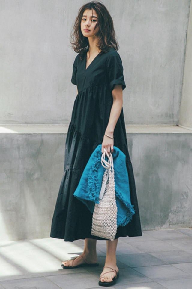 到了仲夏才发现，全身穿黑更适合，优雅冷静还不会显黑