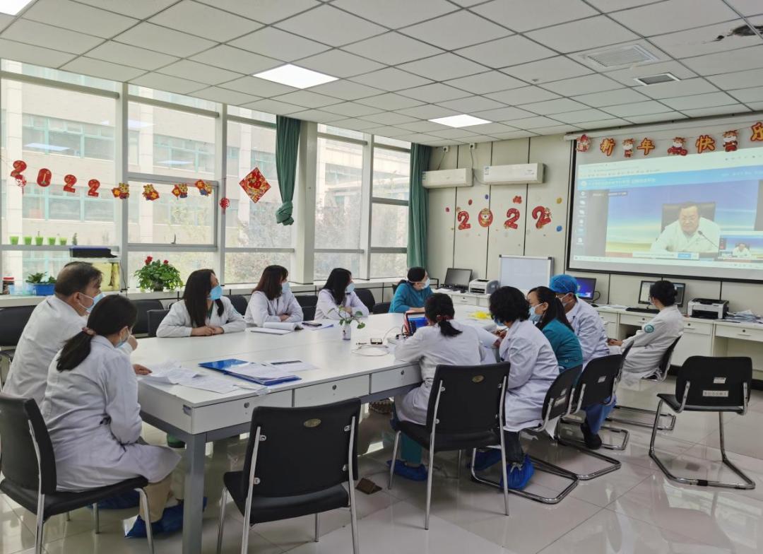 多方联动救援视频,多方相助爱心接力拯救患病男孩