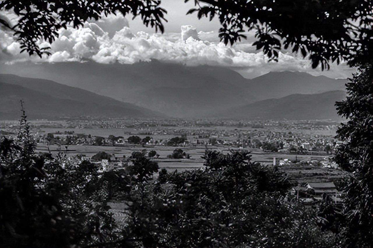 毛主席是始祖毛太华第20代子孙，毛太华是哪里人呢？