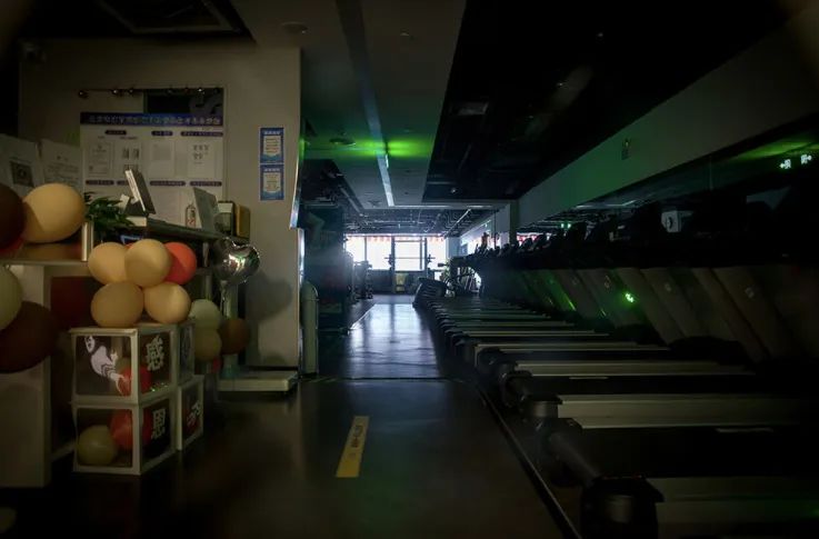 疫情下倒闭的健身房,健身房疫情后开业了生意惨淡