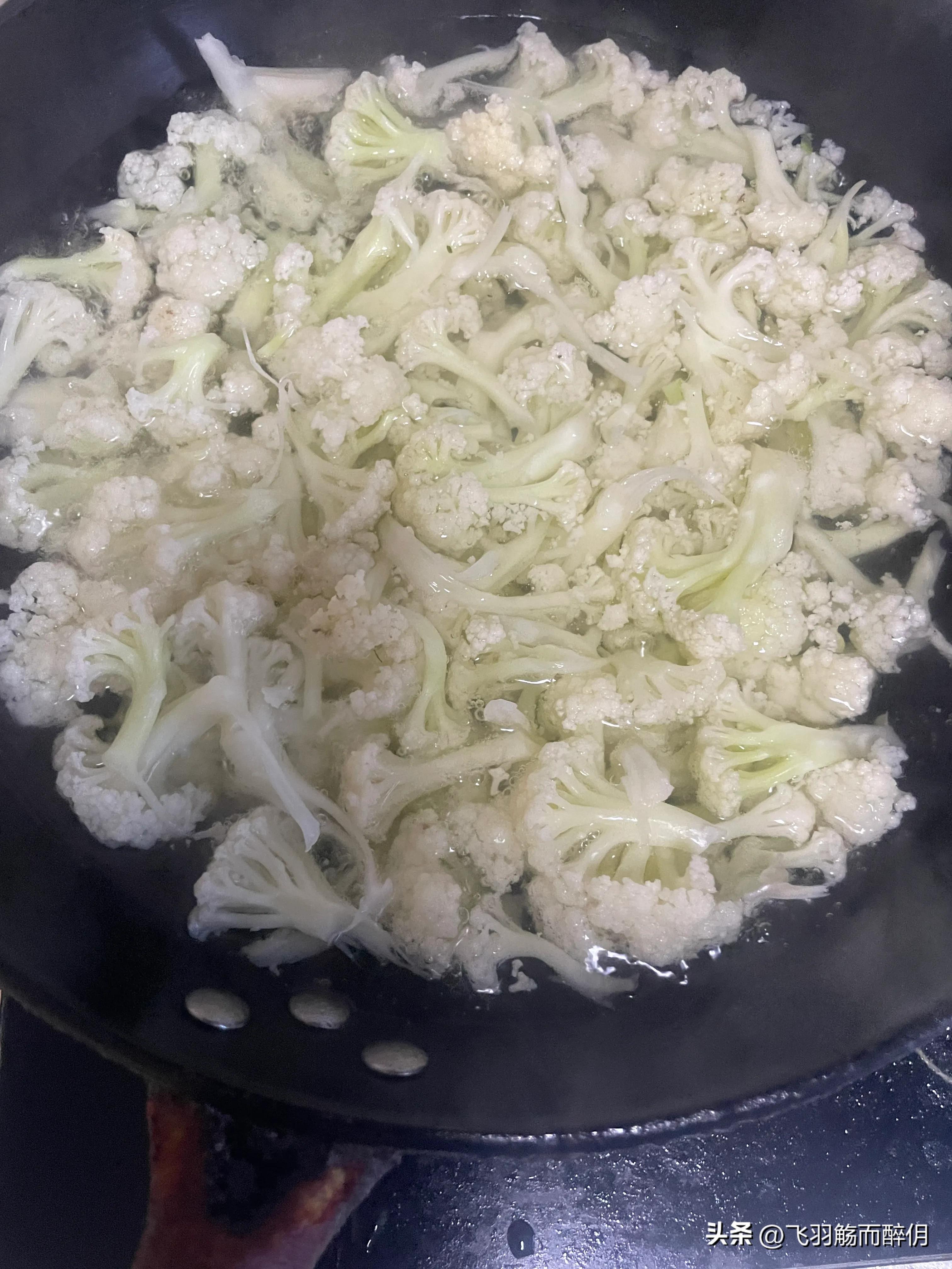 菜花里有虫子不好清洗,教你一招,做出来的菜花又好吃又干净