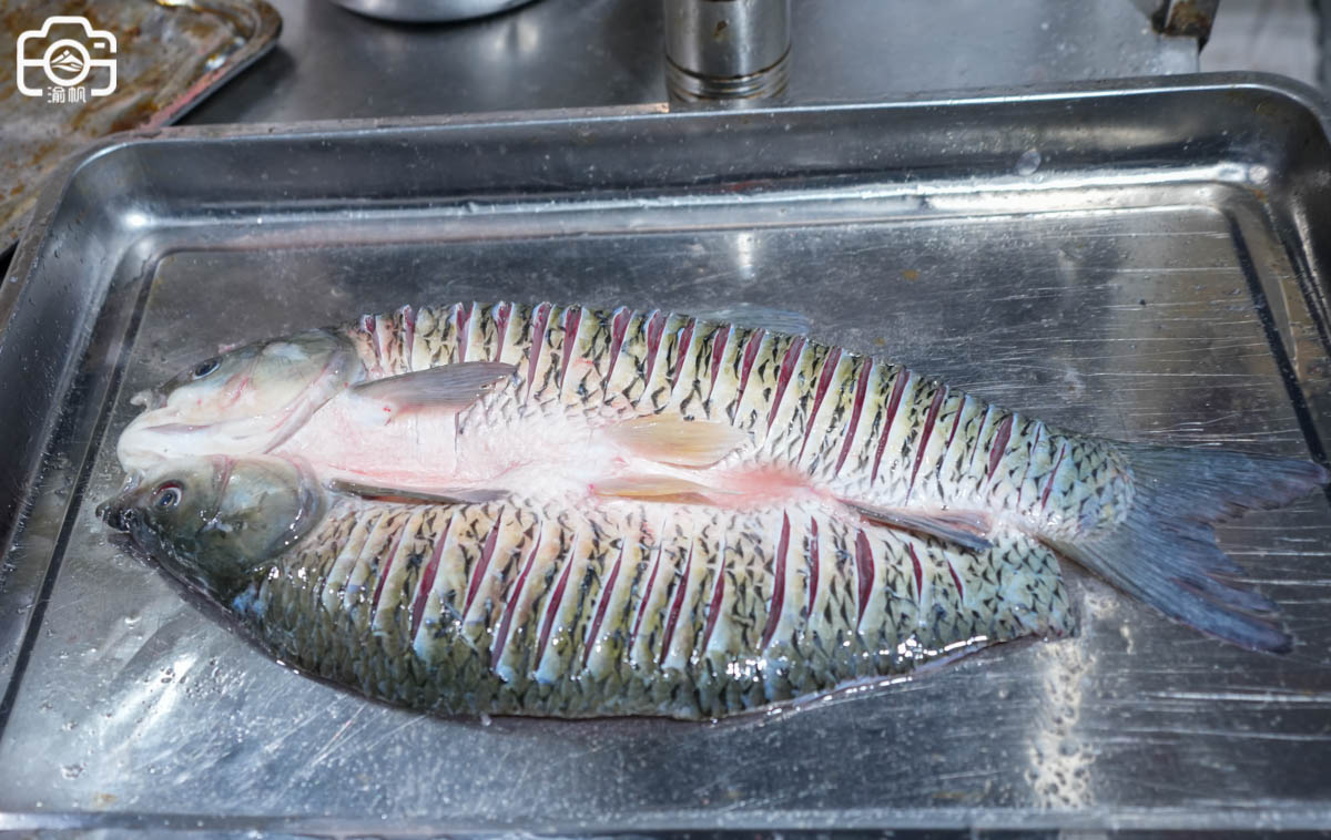 巫山烤鱼和万州烤鱼有什么区别,巫山烤鱼的正宗做法