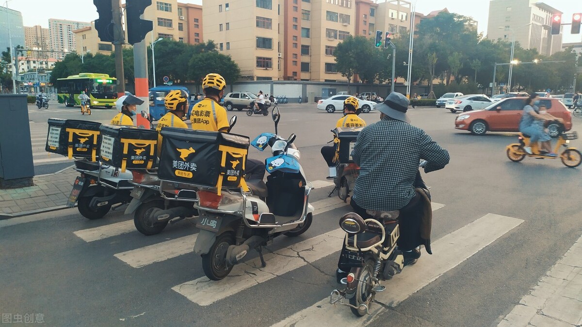 跑外卖一个月跑多少单能月入7000,跑外卖月入一万一天要跑多少单