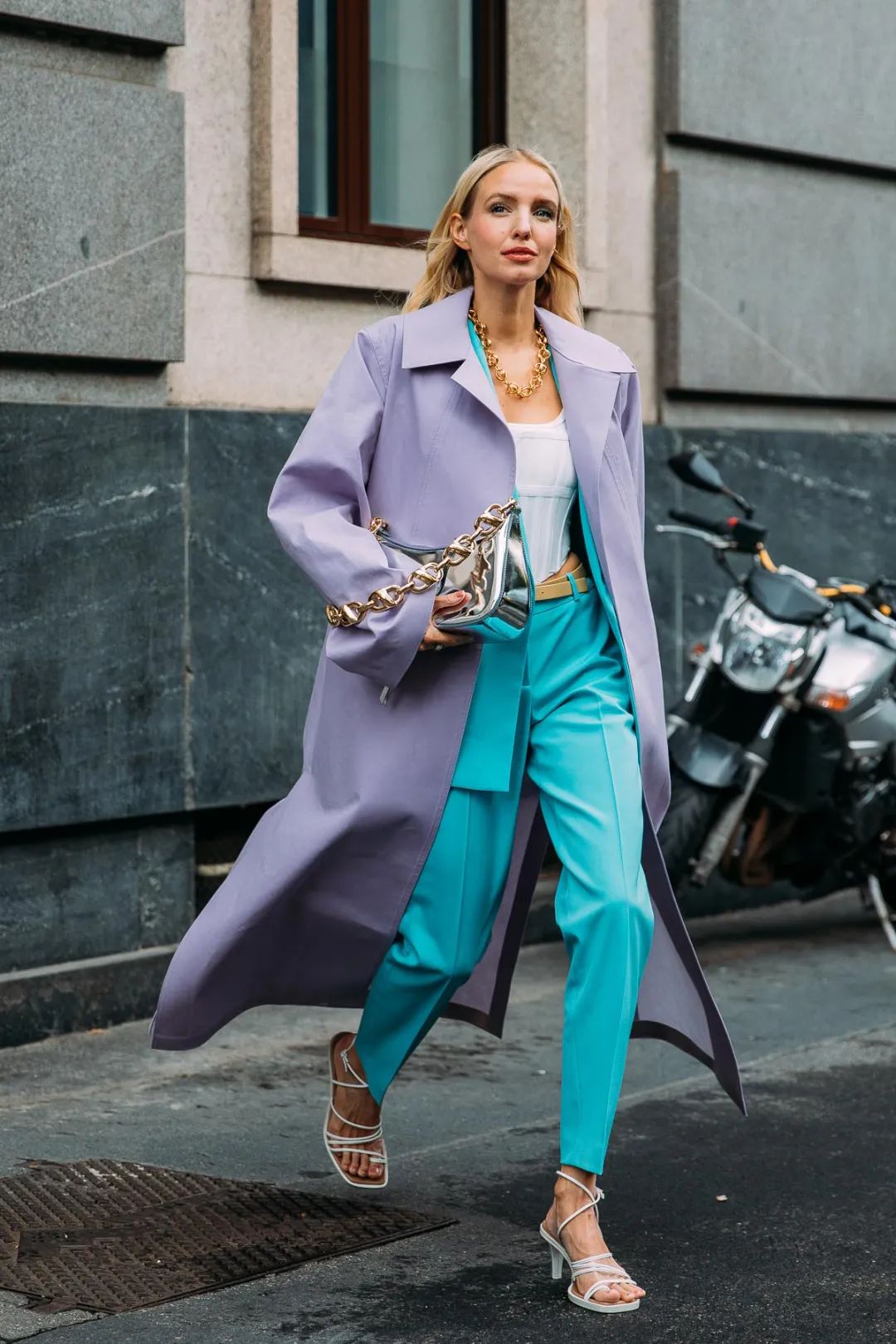 今年流行纯金链款式,颈链饰品推荐最新款金属