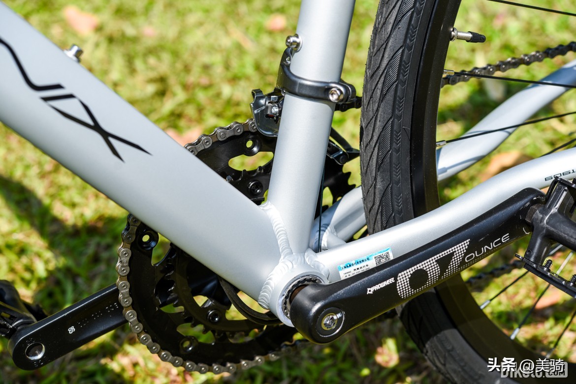 19款三阳火凤凰fnx150评测,19款三阳火凤凰fnx150测评