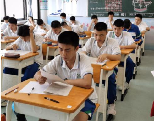 如果上了职高该有什么好的出路,说上职高没有出息的北大教授是谁