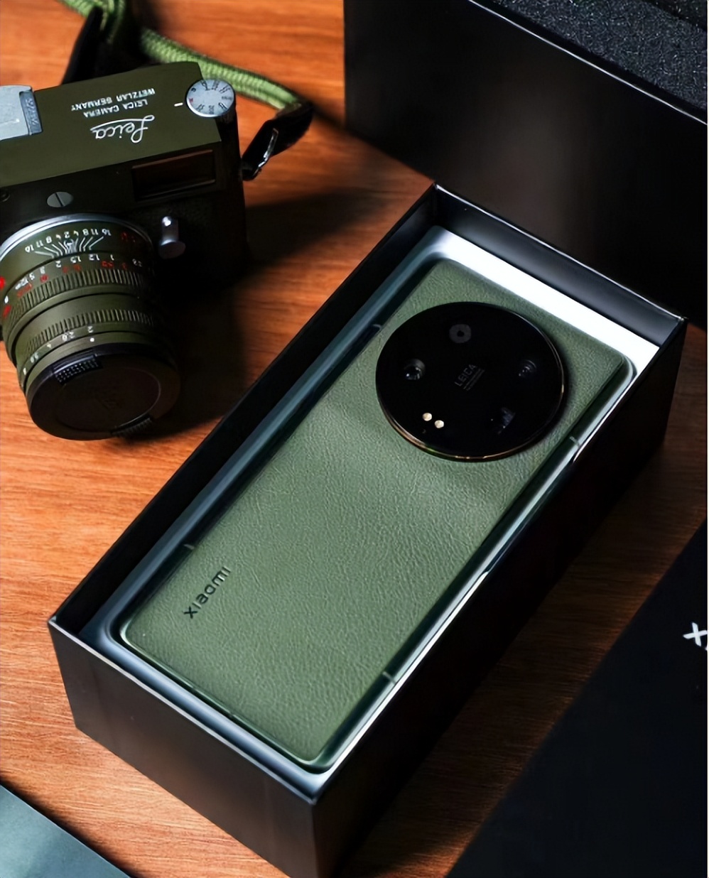 小米旗下的最强手机,小米手机重回全球前三中国第一