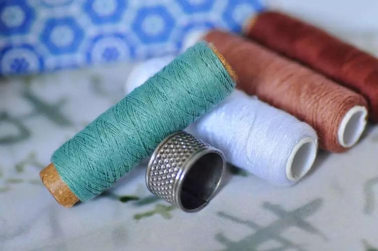 那些年父母那辈人用到的日用品，全都见过或者用过，已不再年轻