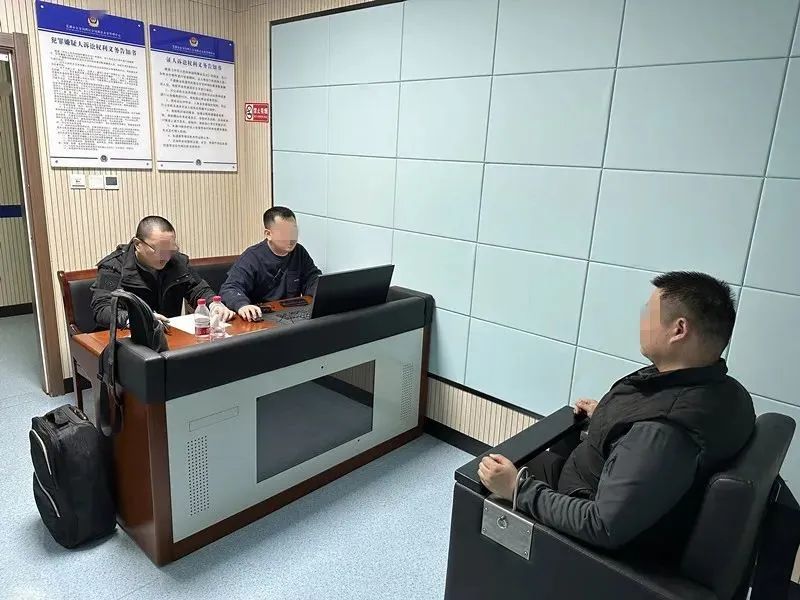 做不了白月光也成不了朱砂痣语录,做不成你的白月光后续