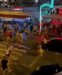 全世界都讨厌打假球的：威尔士球迷在西班牙干翻打假球的英国队