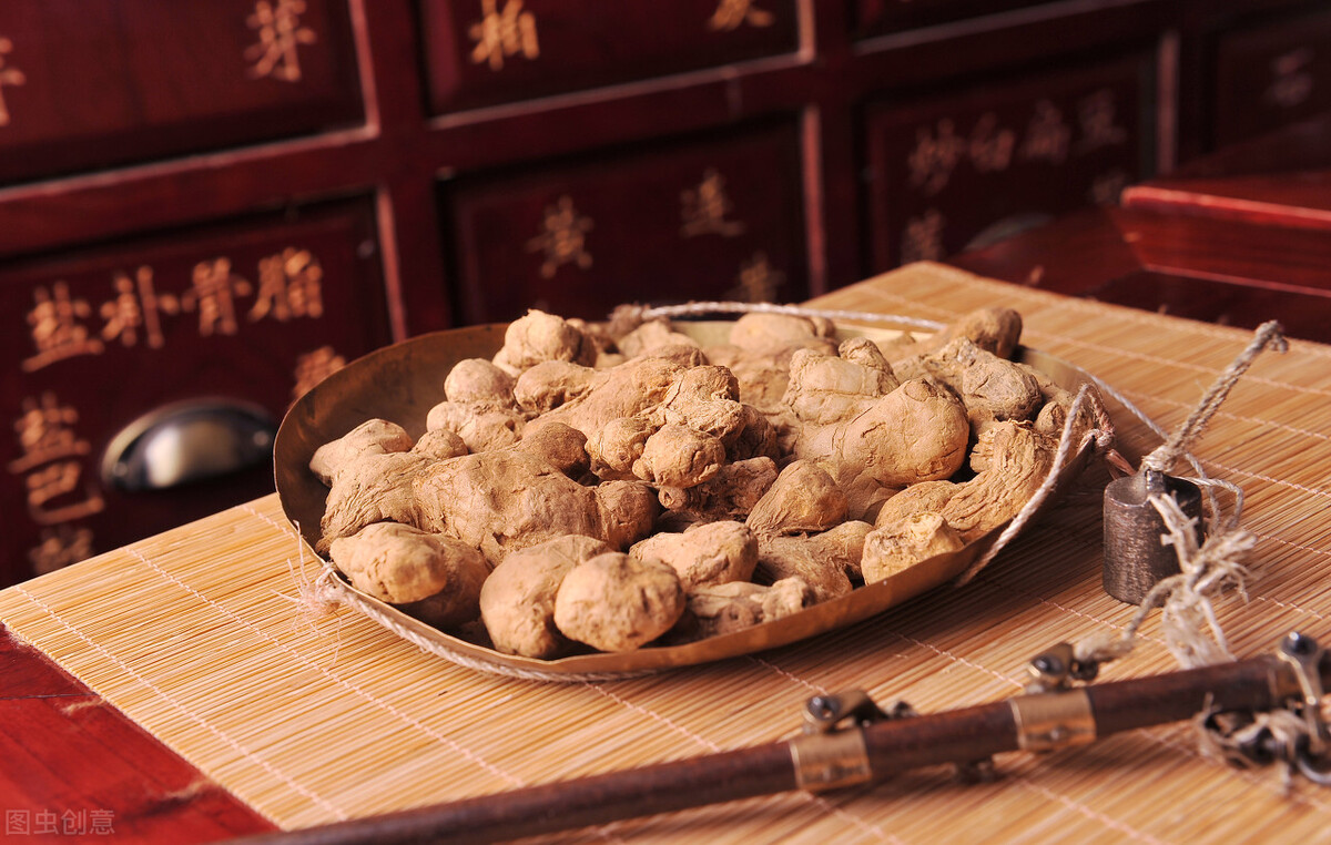 耳鸣是肾阴虚或肝火上亢引起,耳鸣肝肾阴虚吃什么中成药