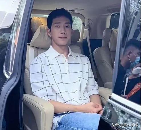 老戏骨大长脸男星,娱乐圈大长脸男星