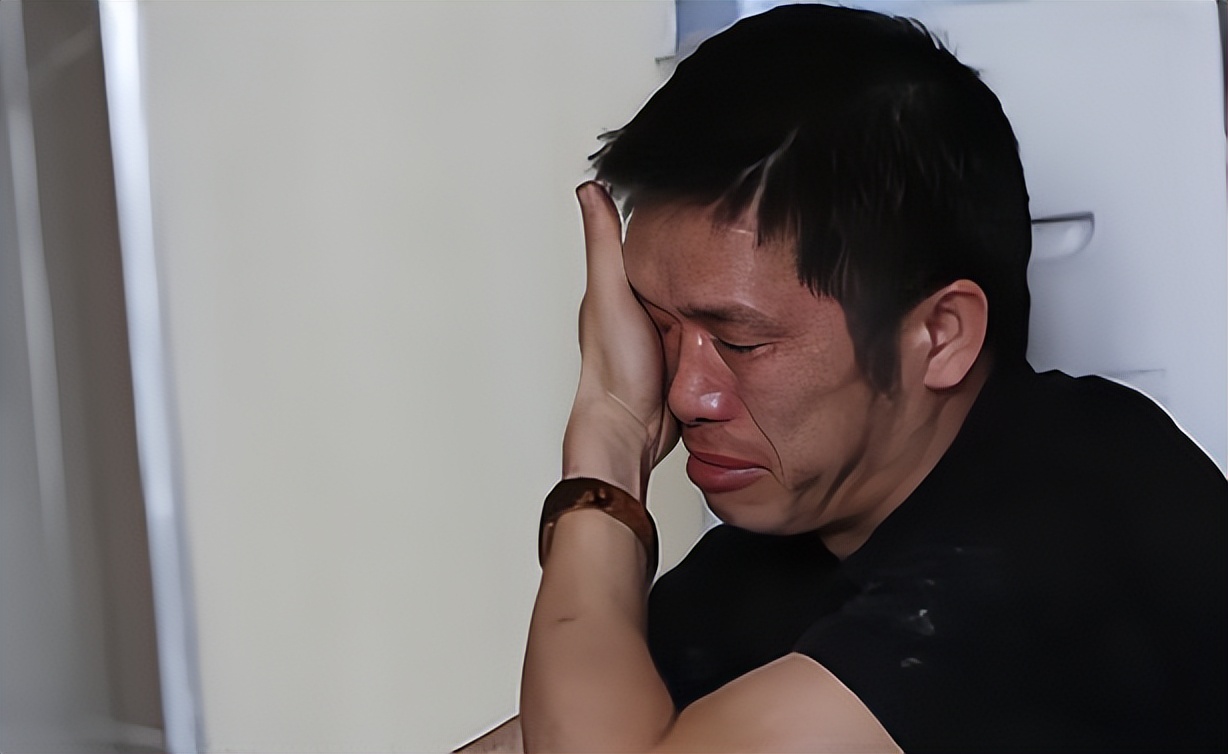 大喜哥曾因男扮女装走红,收破烂大喜哥