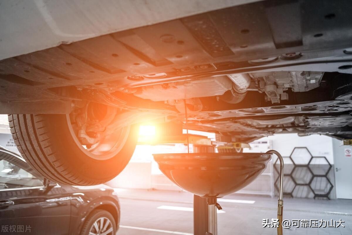 一般人用车一年多少费用,家庭用车一年花费多少钱