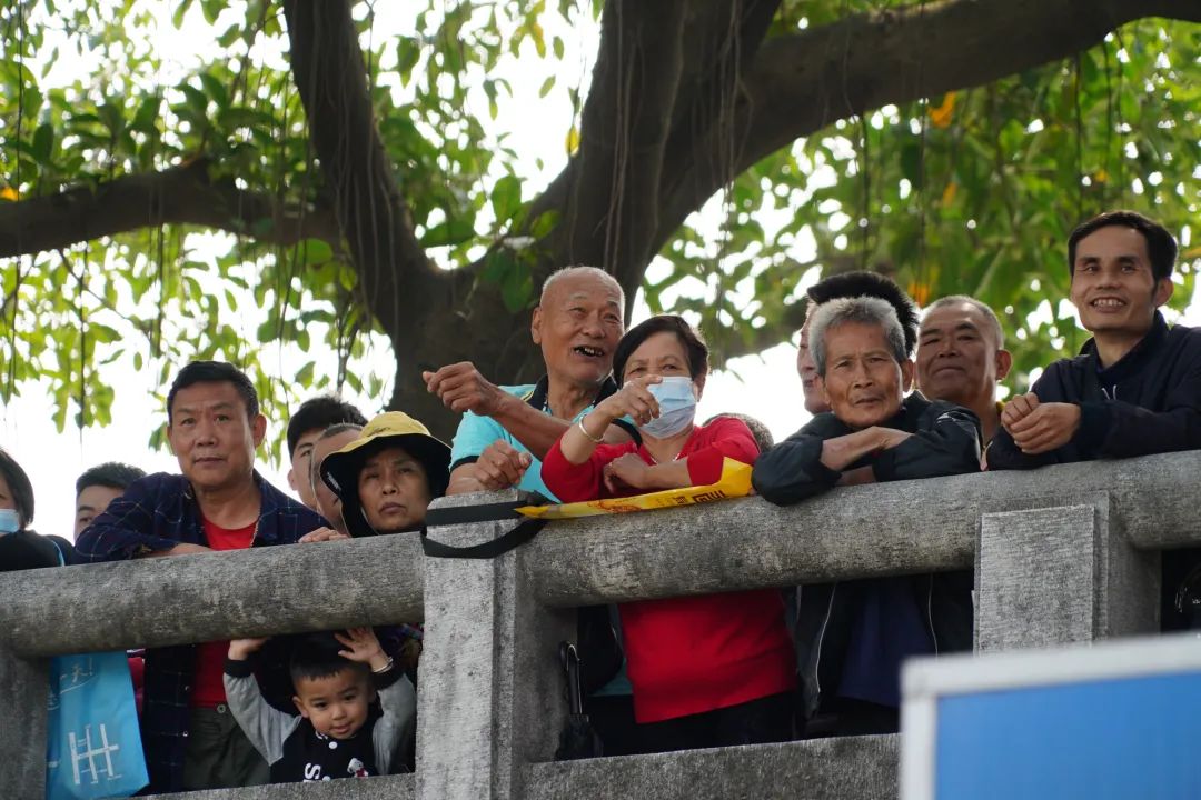 瓒呯櫨涓囪浼楄鐪嬬殑姣旇禌,浣涘北椤哄痉鐚涢緳