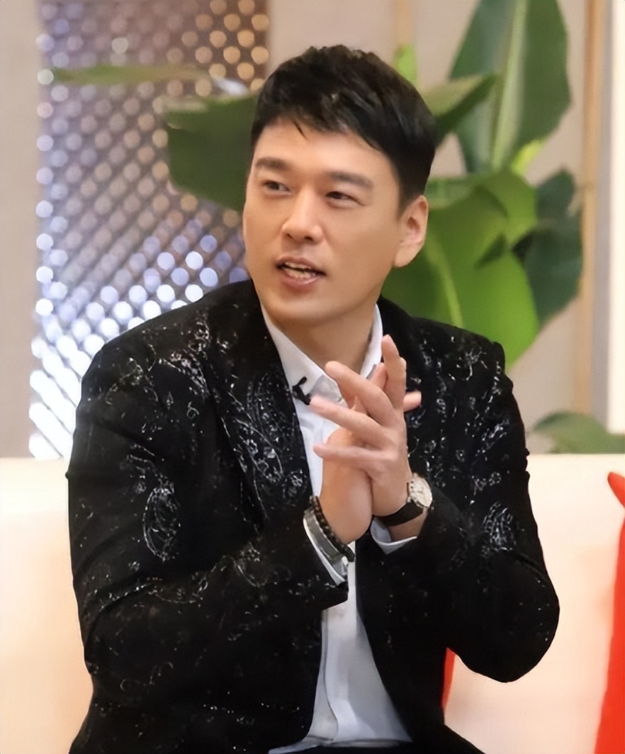 王耀庆为了不搬家娶房东,王耀庆娶了房东