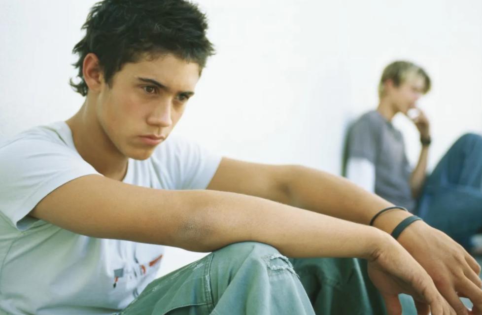 14岁的女孩子叛逆要怎么教育？家长表示头痛，听听过来人的意见