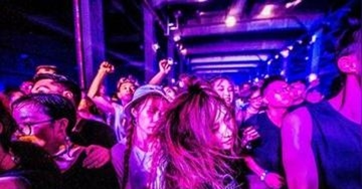 酒吧真实的生活写照,酒吧夜店的生活方式