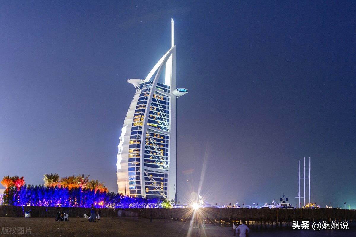 迪拜哈利法塔灯光秀和音乐喷泉,迪拜哈利法塔灯光秀喷泉
