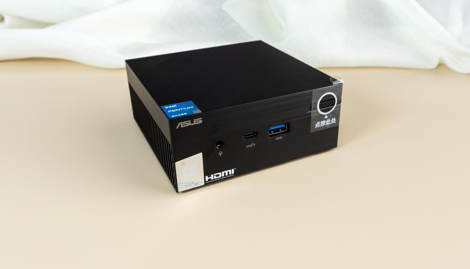 拥有MiniPC华硕PN41后，也就多了一台高清*放播**器+办公神器
