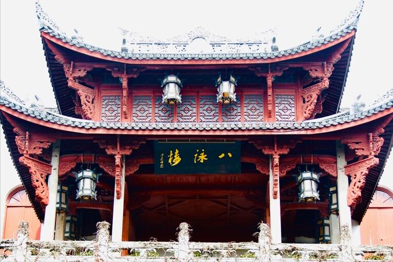 名诗名楼值得一游,旅游必备十首诗词