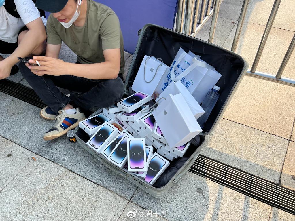 iphone14上市购买渠道,iphone14开卖多久后不缺货